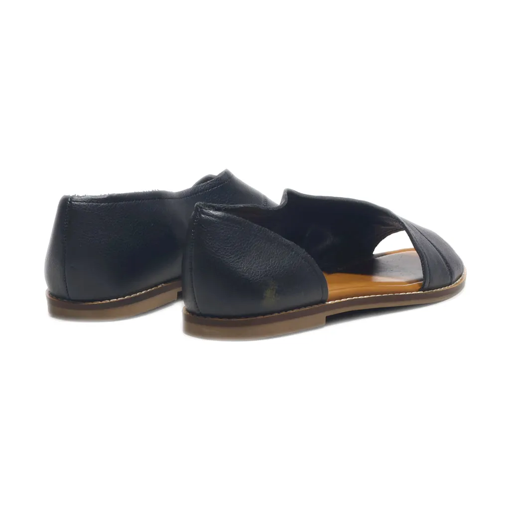 Dakota Chase Flat Sandals Leather Black Colour For Women