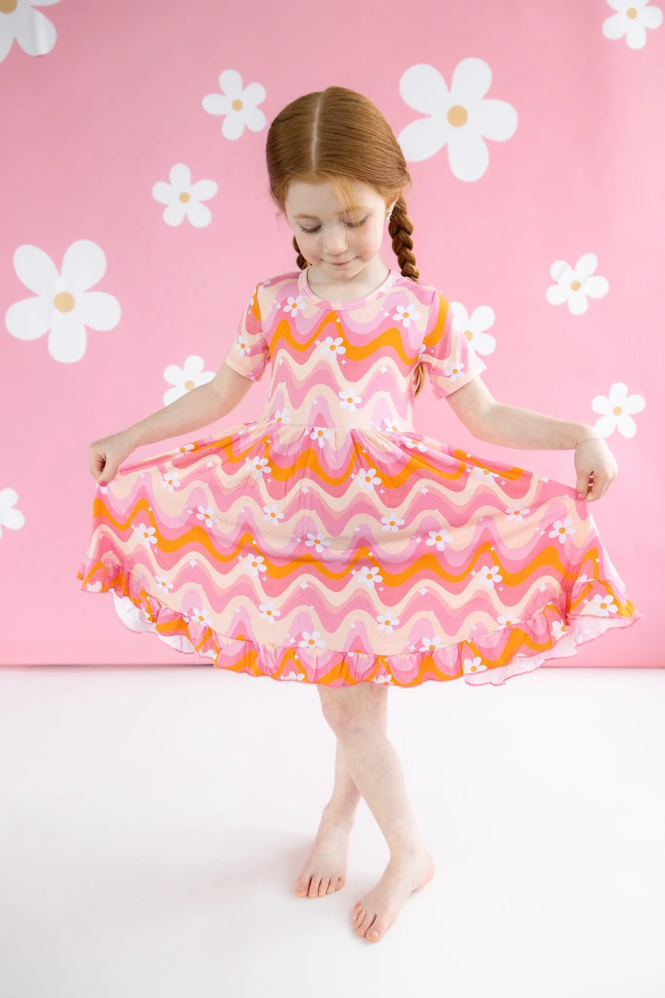 GROOVY FLORAL DREAM RUFFLE DRESS