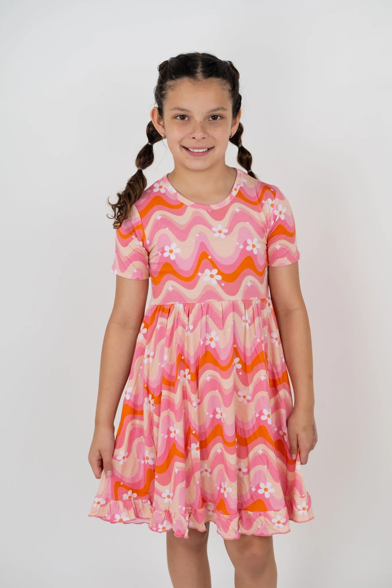 GROOVY FLORAL DREAM RUFFLE DRESS