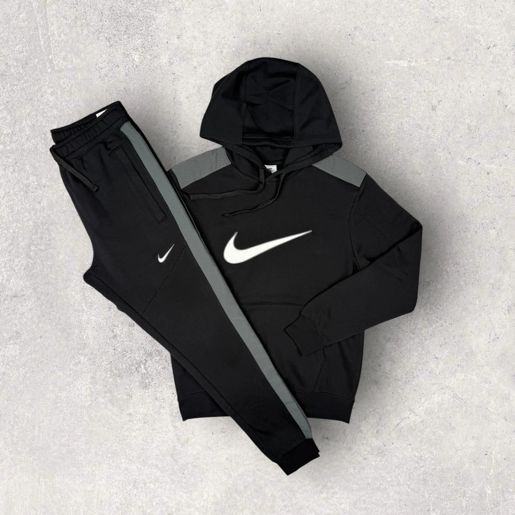 NIKE FLEECE TRACKSUIT - BLACK/GREY